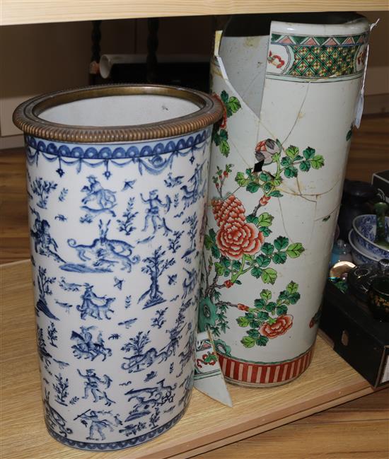 Two Chinese porcelain stickstands (a.f.)